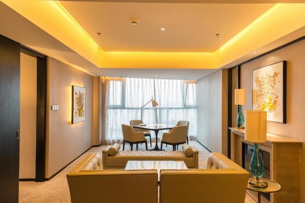 Doubletree By Hilton Weihai Eksteriør billede